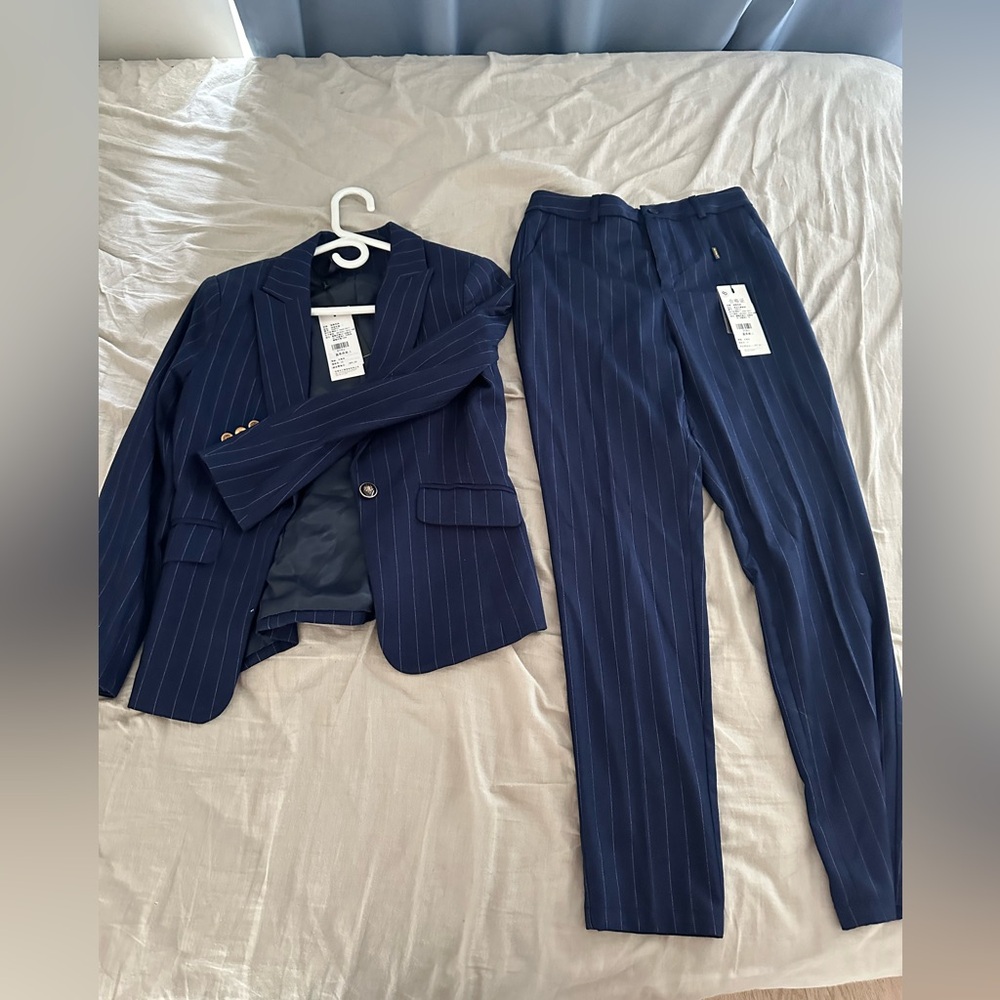 suits